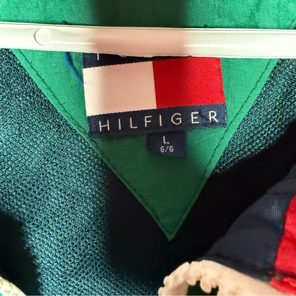 Vintage 90s Tommy Hilfiger Green and Red Windbreaker - Picture 4 of 5